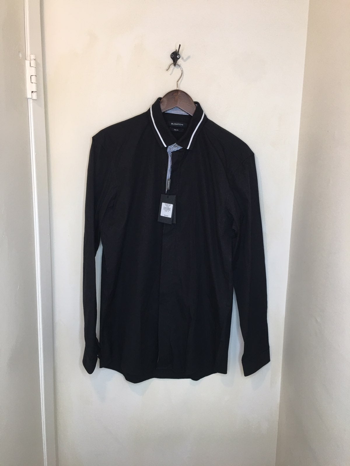 Bugatchi black button down shirt size M
