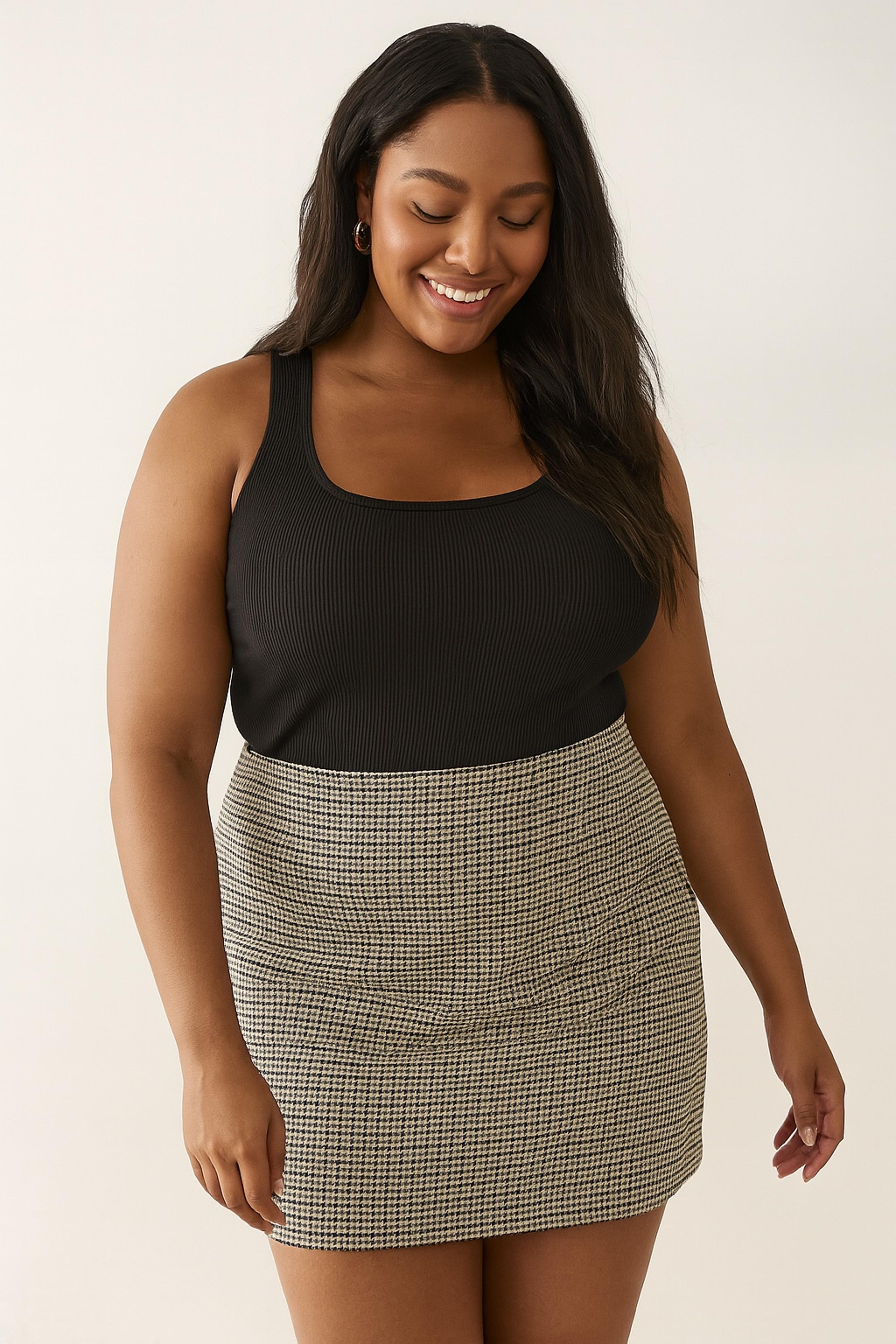 H&M Houndstooth Mini Skirt - Size 18