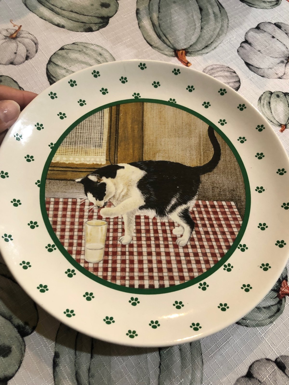 VTG VANDOR Lowell Herrero Art Ceramic Plate