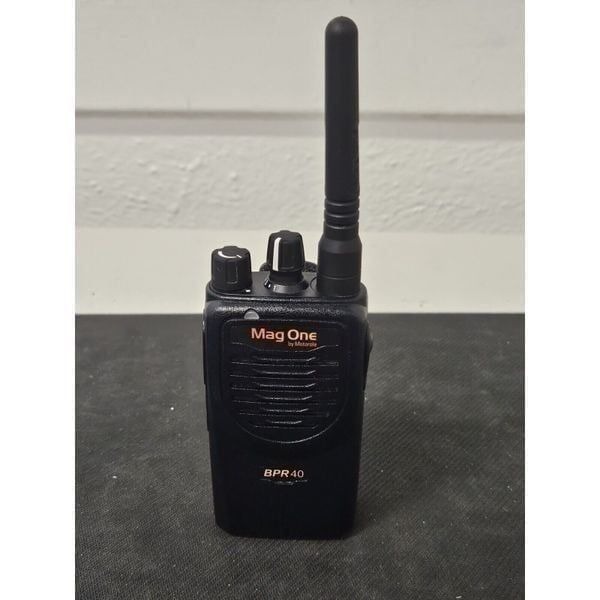 Motorola Mag One BPR40 VHF Two Way Radio AAH84KDS8AA1AN -Only Radio