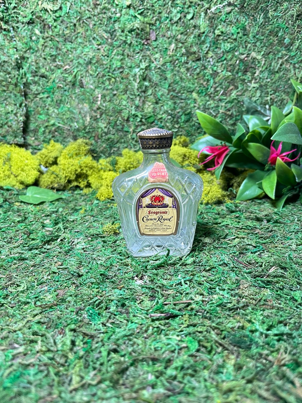 Vintage 1959 Seagrams Royal Crown Less Than 1/2 Pint Glass Bottle with Cap