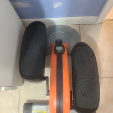 Stamina inmotion elliptical trainer