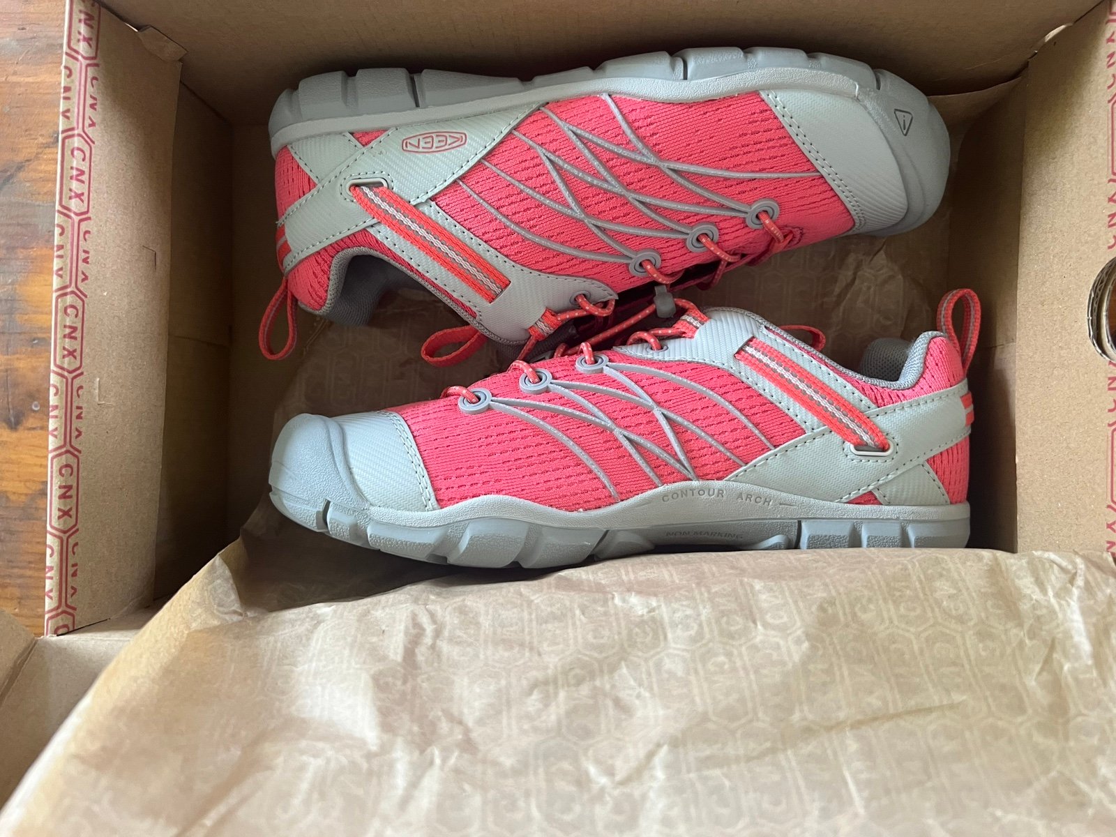 Keen Chandler CNX hiking/water shoes
