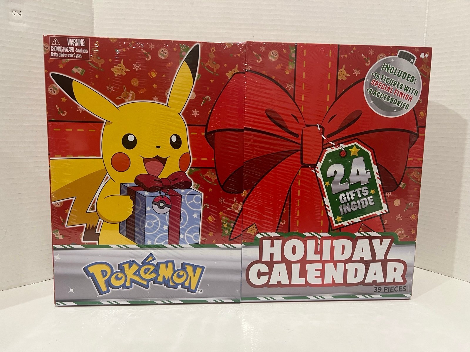 Pokemon Holiday Advent Calendar 24 Gifts inside NEW/sealed LAST ONE!