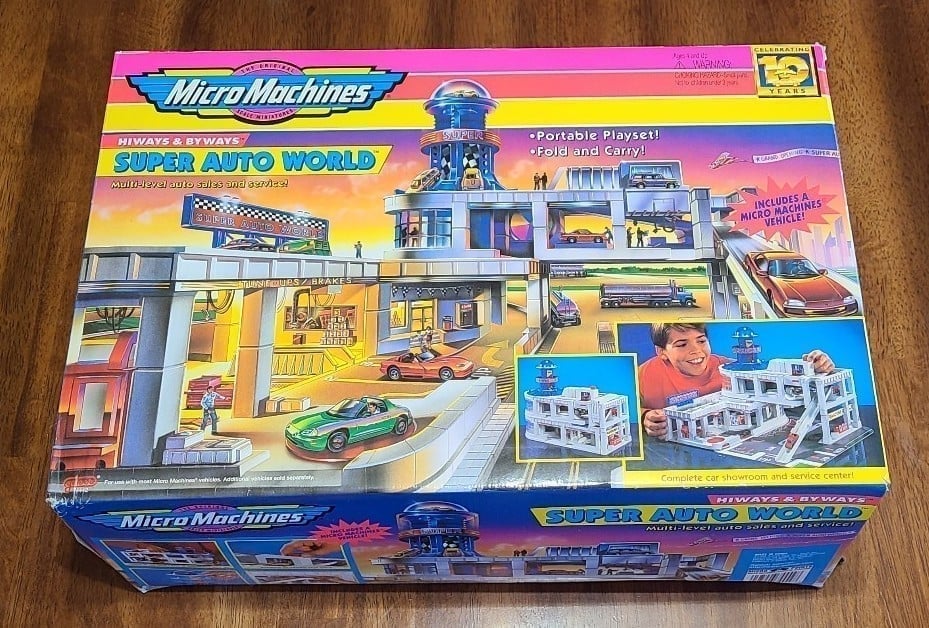 Micro Machines super auto world playset