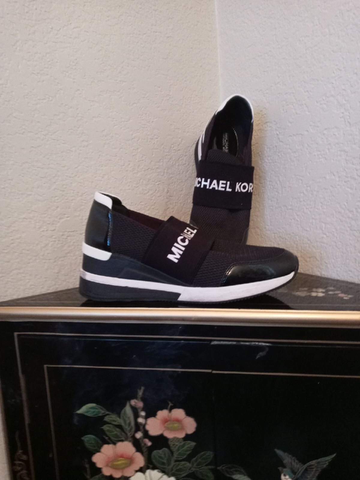 Womens gymshoes