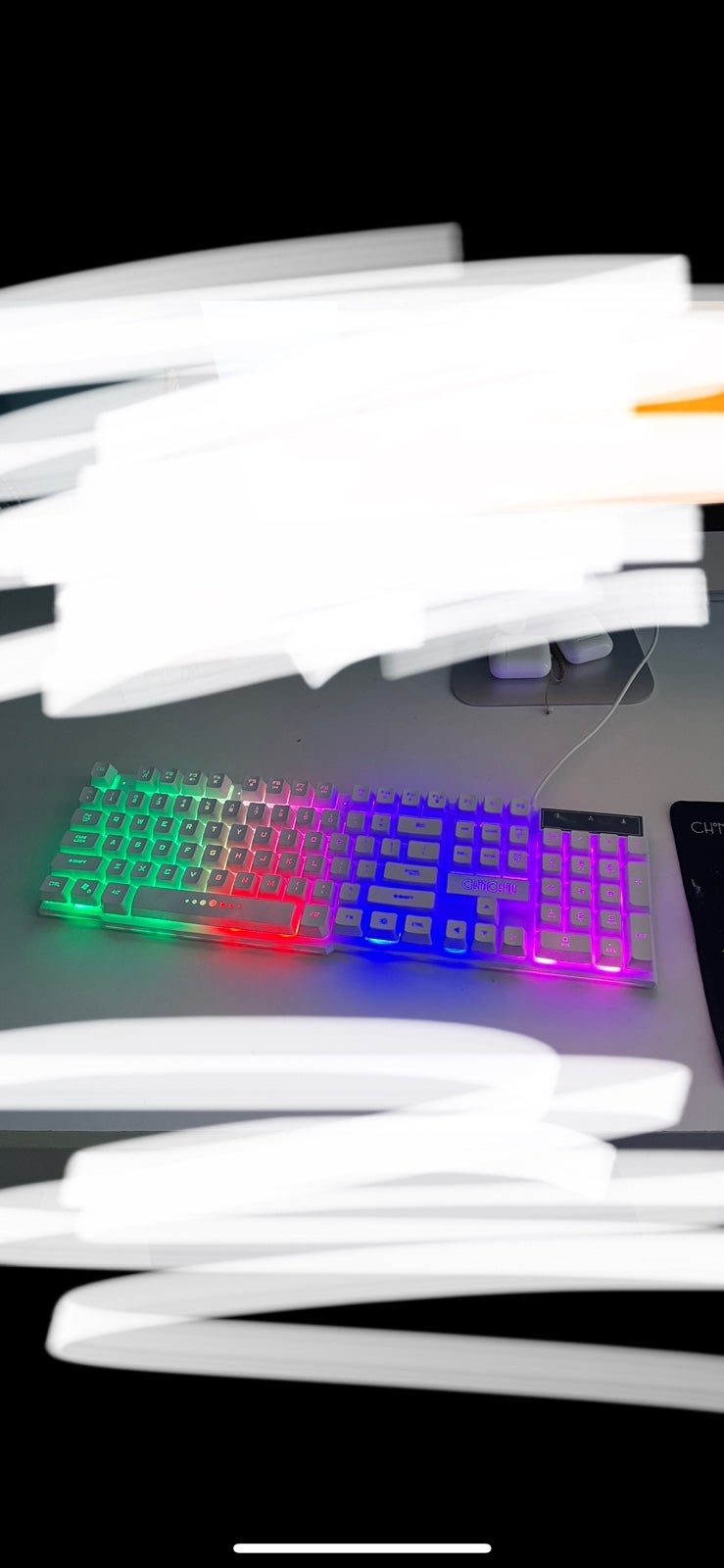 LED full 100% gaming keyboard with mechanical feeling