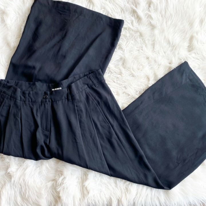 Ann Demeulemeester 100% virgin wool black wide leg pants size 44 pleated