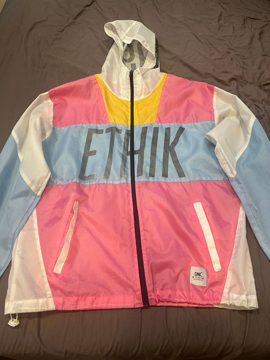 Ethik Windbreaker - Medium