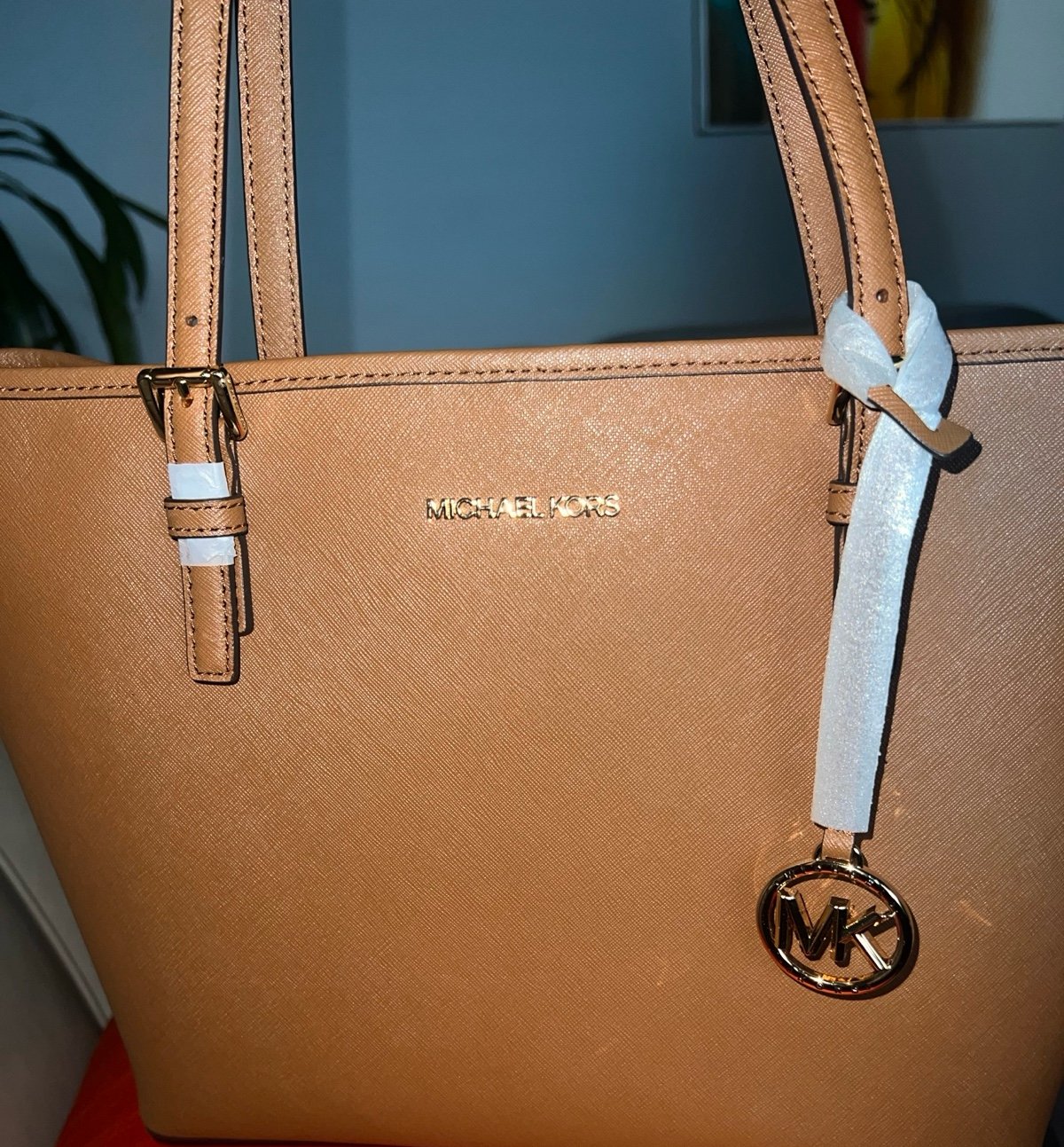 michael kors tote tan