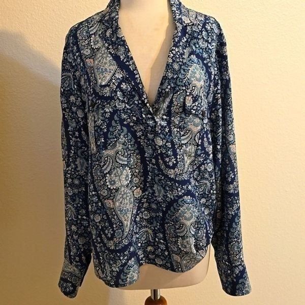 J.Crew Collection Classic Fit silk Shirt Size s