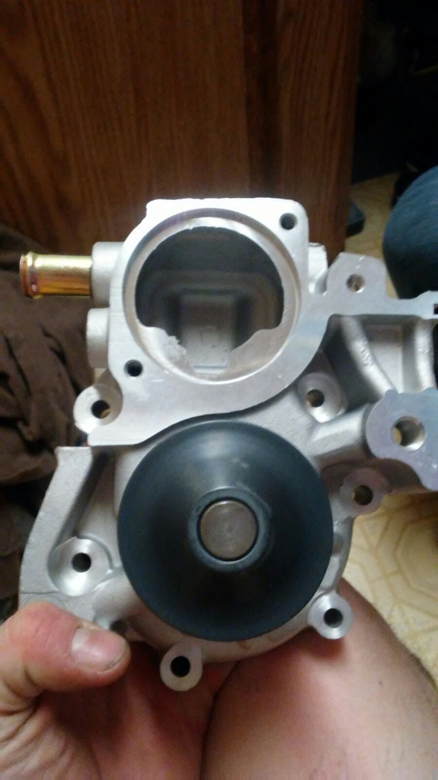 Water pump for subaru 2.5l GMB-160-2090