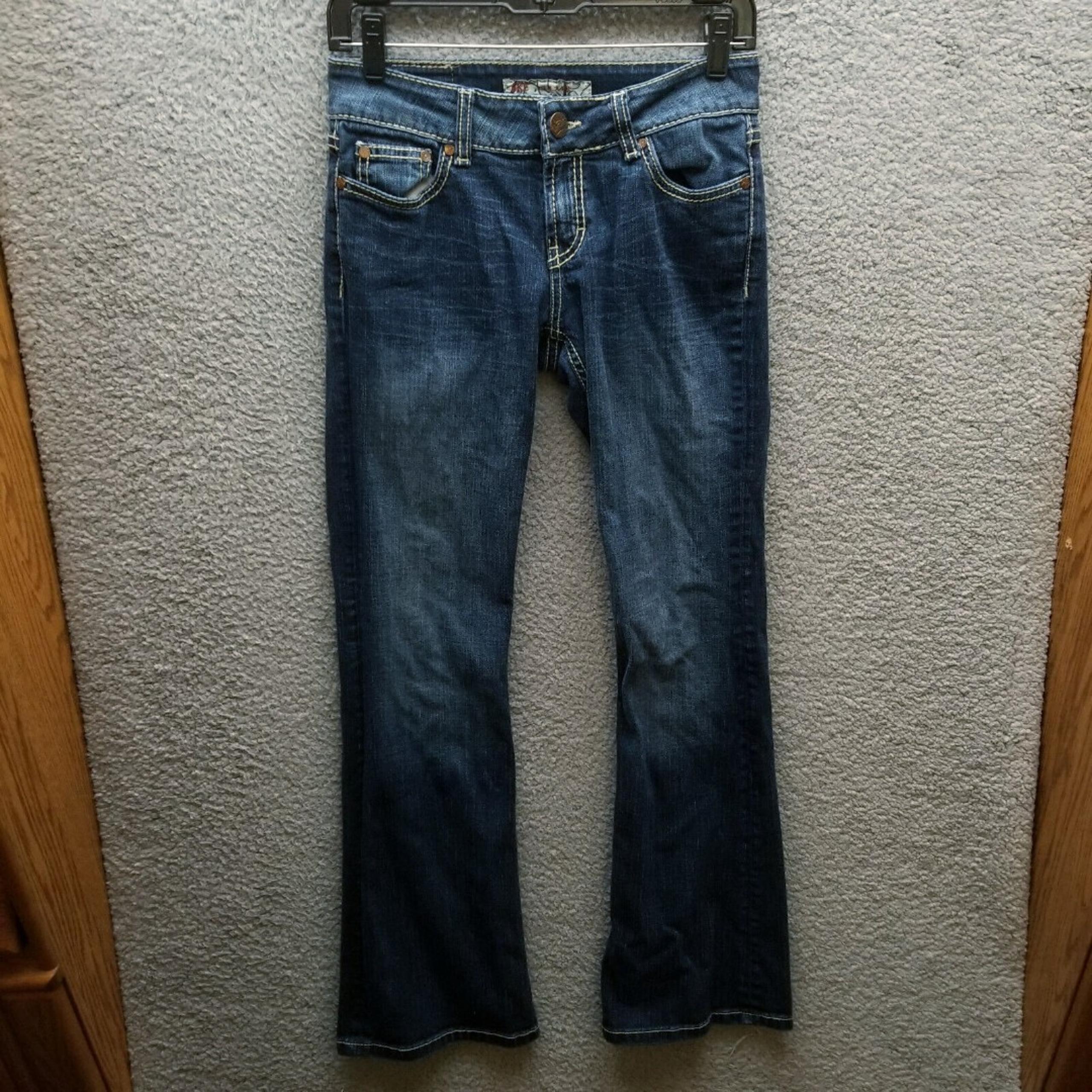 Buckle Women's 27 x 31 1/2 Blue Flared Jeans 28" 30.5" 8"