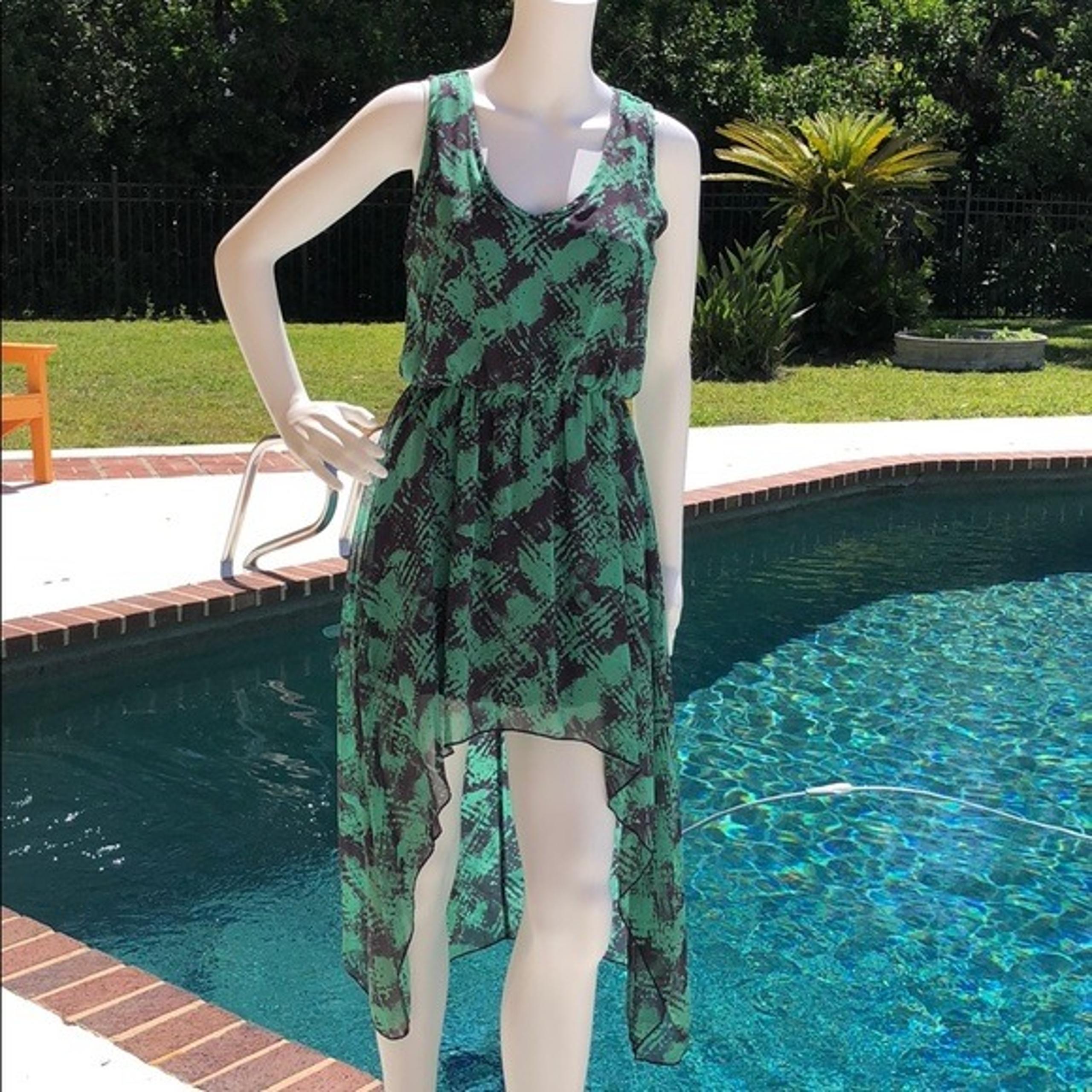 high low V-neck sleeveless - Love Culture