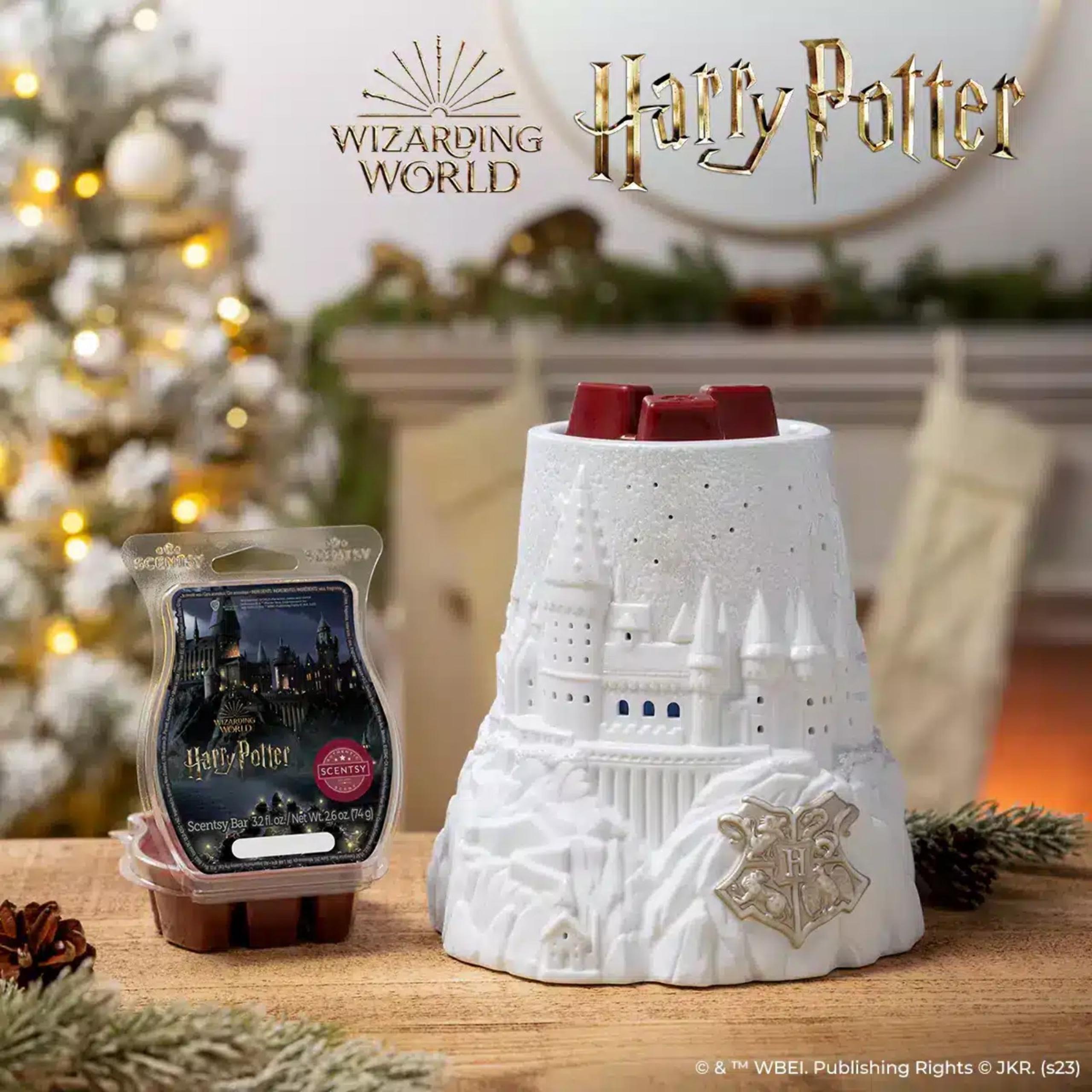 New in Box Christmas at Hogwarts - Harry Potter Scentsy Wax Warmer