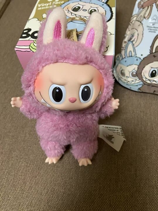 Pop Mart Labubu The Monsters Tasty Macarons Lychee Berry