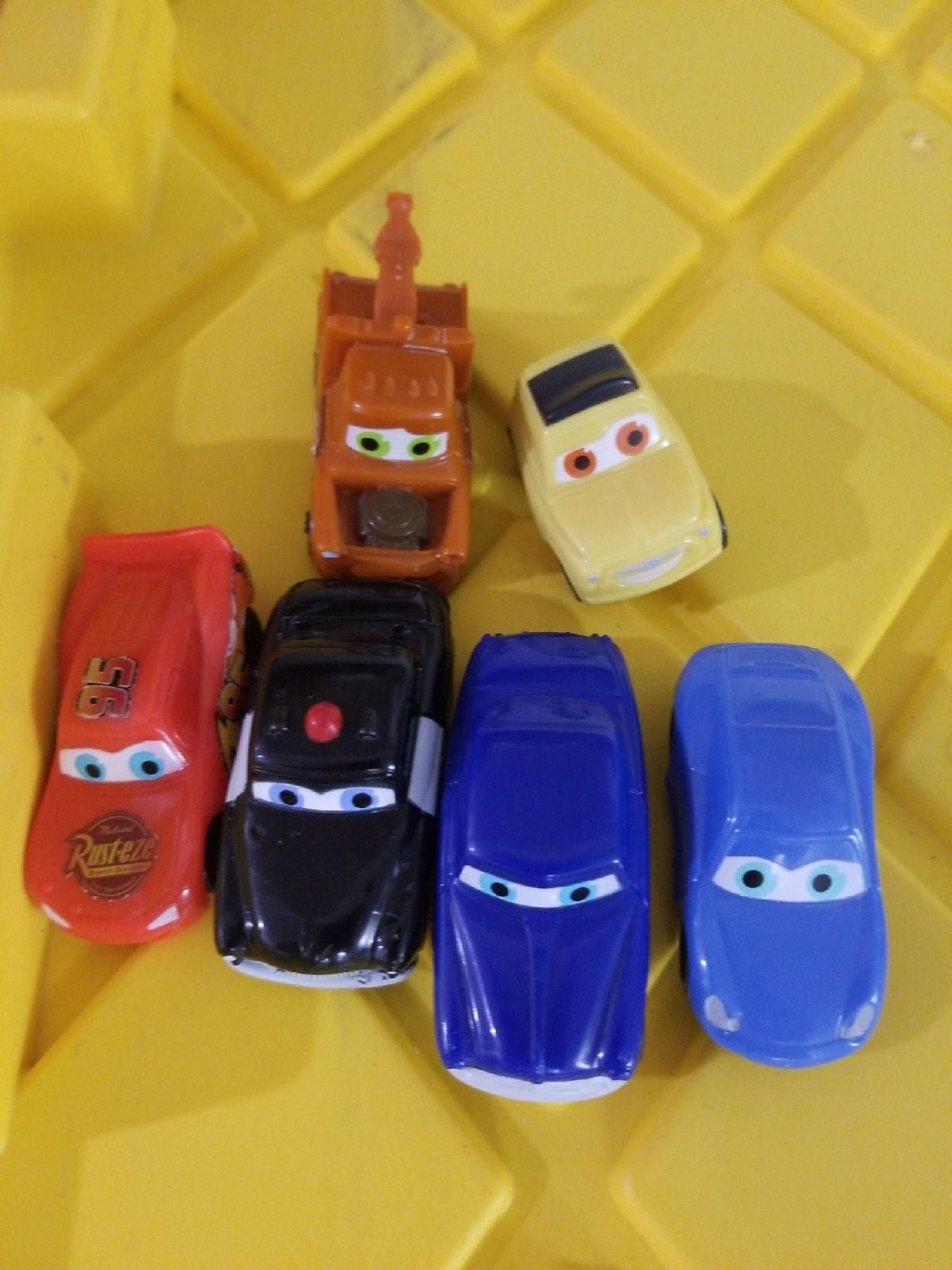 Kellogg's 2006 Disney Pixar Cars Movie Racers - Complete Set of 6