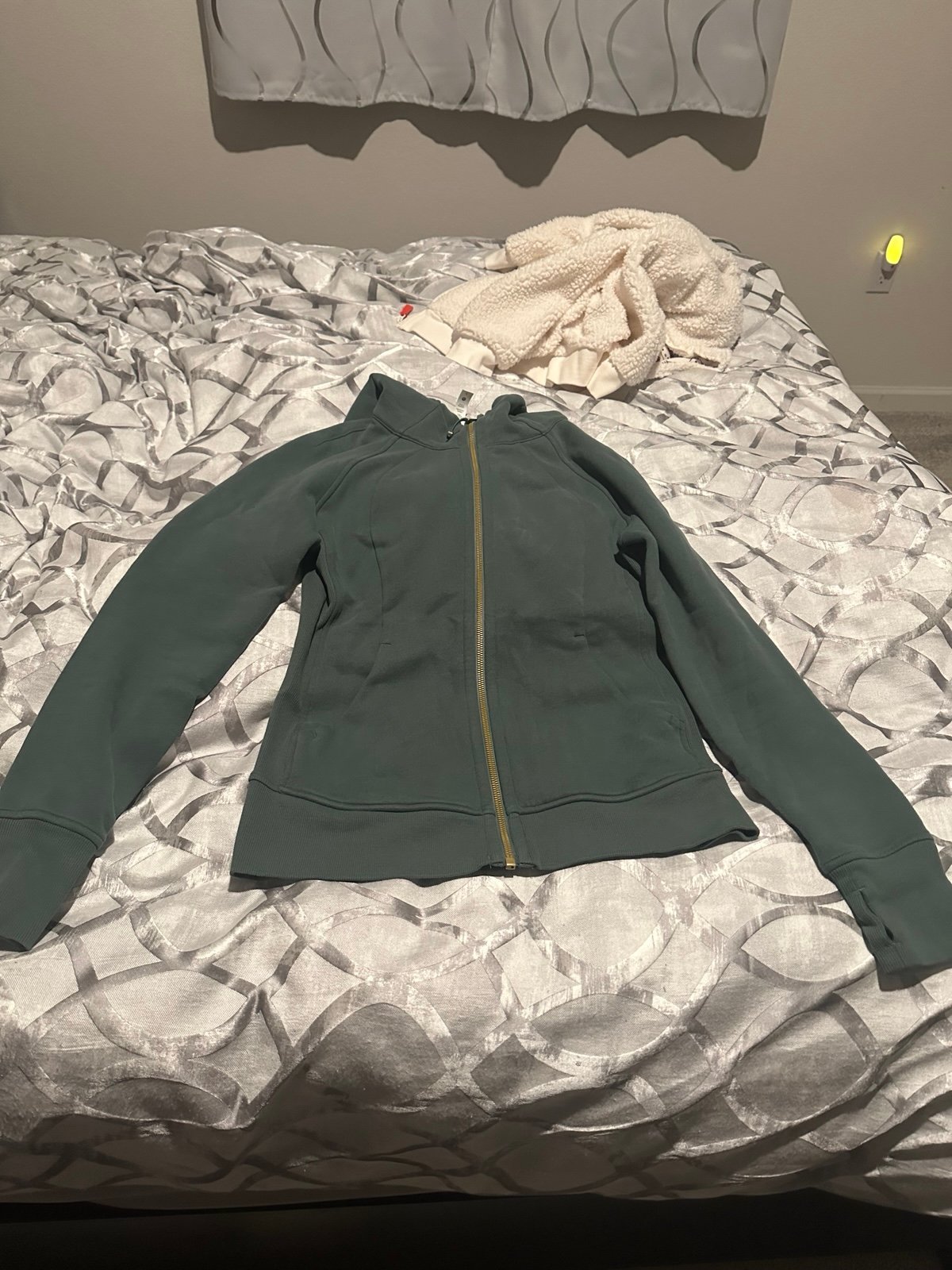 Lululemon full zip scrub - forest green