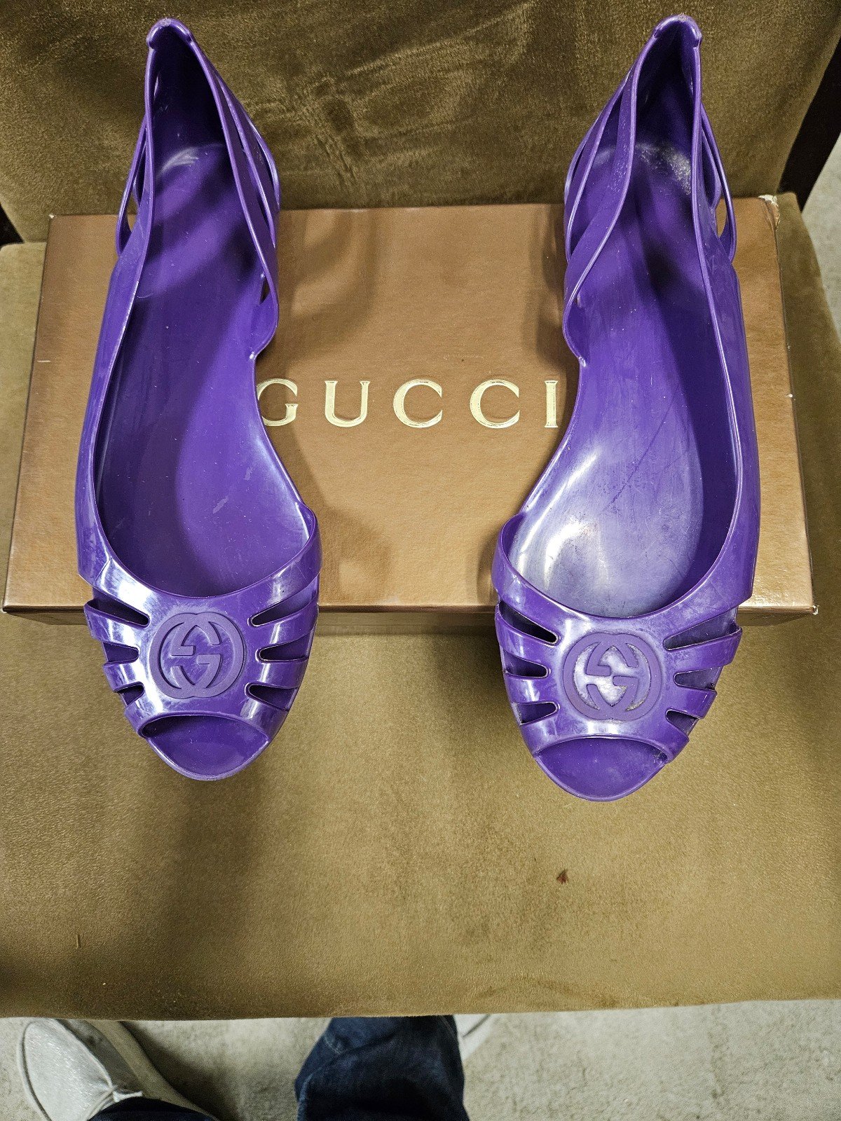 Gucci jelly shoes 8