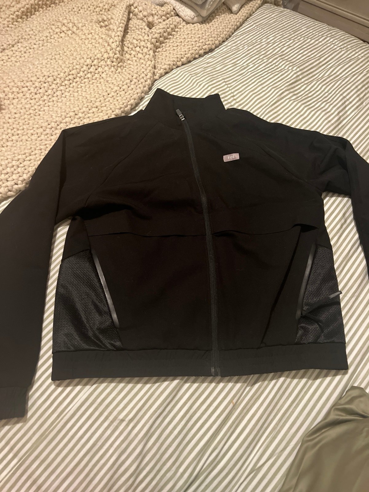 figs sydney scrub jacket