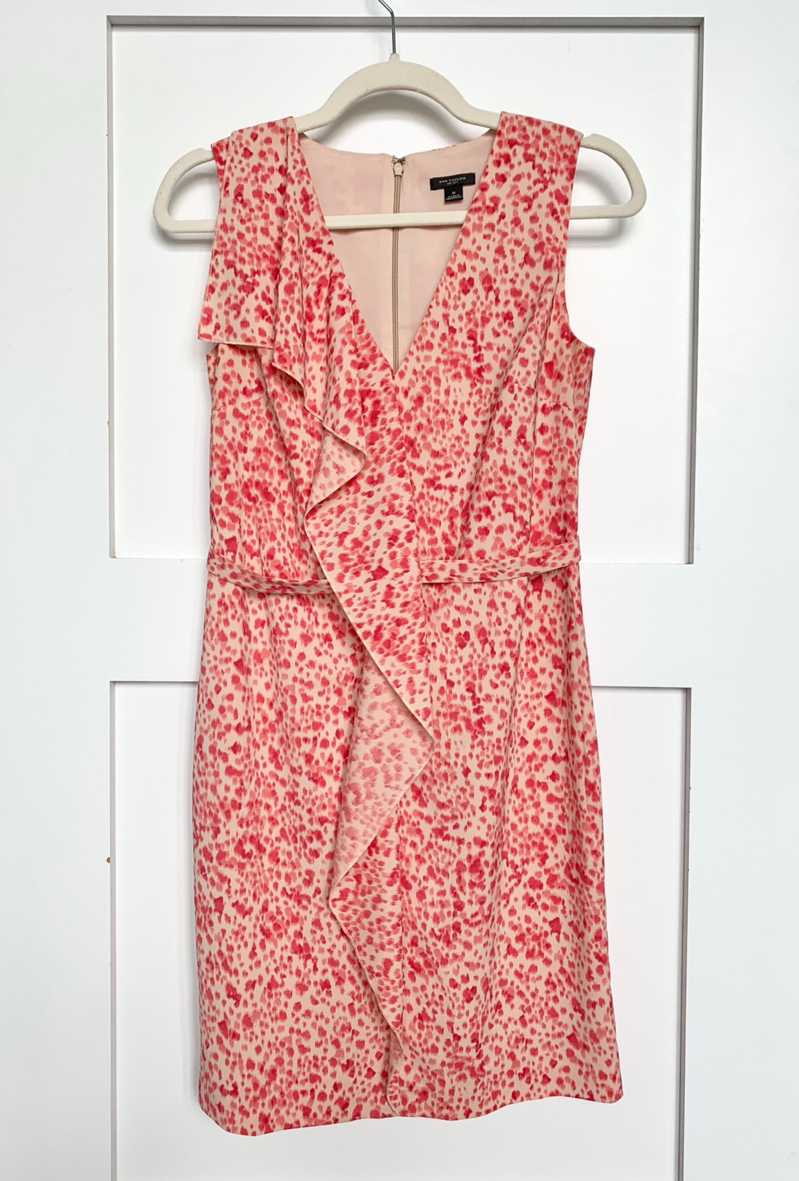 Ann Taylor Coral Dress Sleeveless Frill Career Workwear Fitted Size XS 0