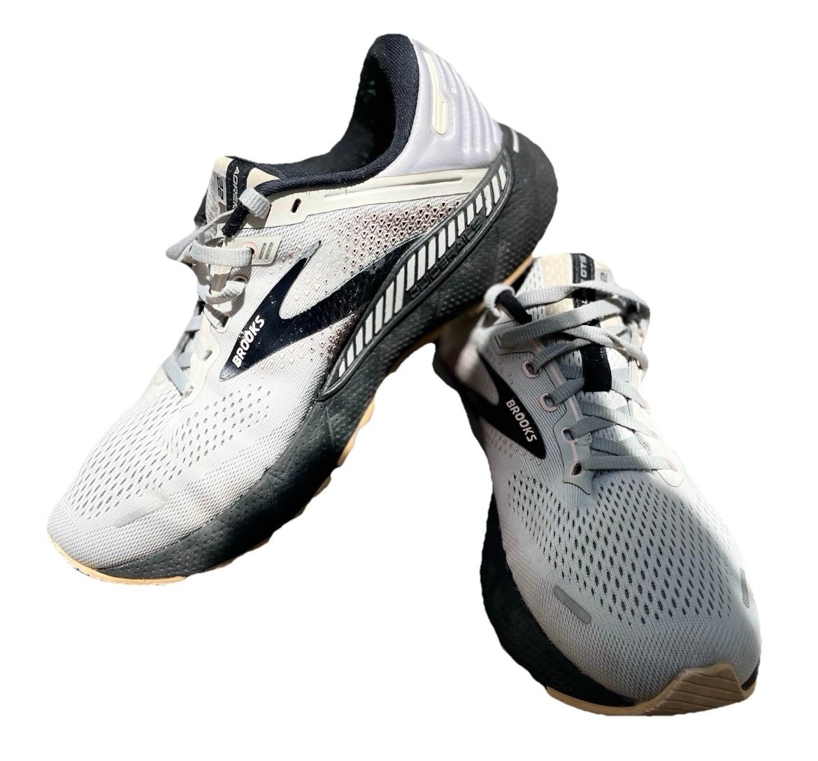 Size 9 .5- Brooks Adrenaline GTS 22 Medium Gray 1203531B035