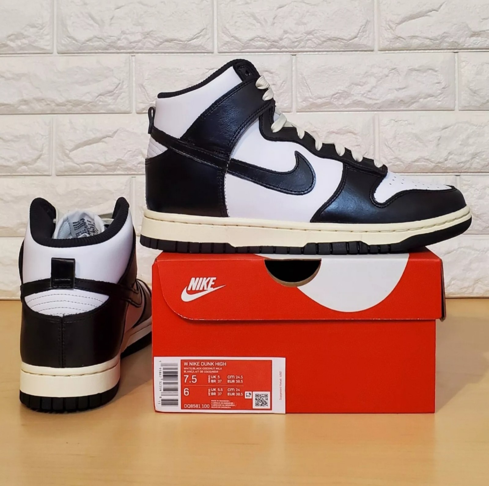Nike Womens Size 7.5 Dunk High Vintage Panda Black White Sail DQ8581-100