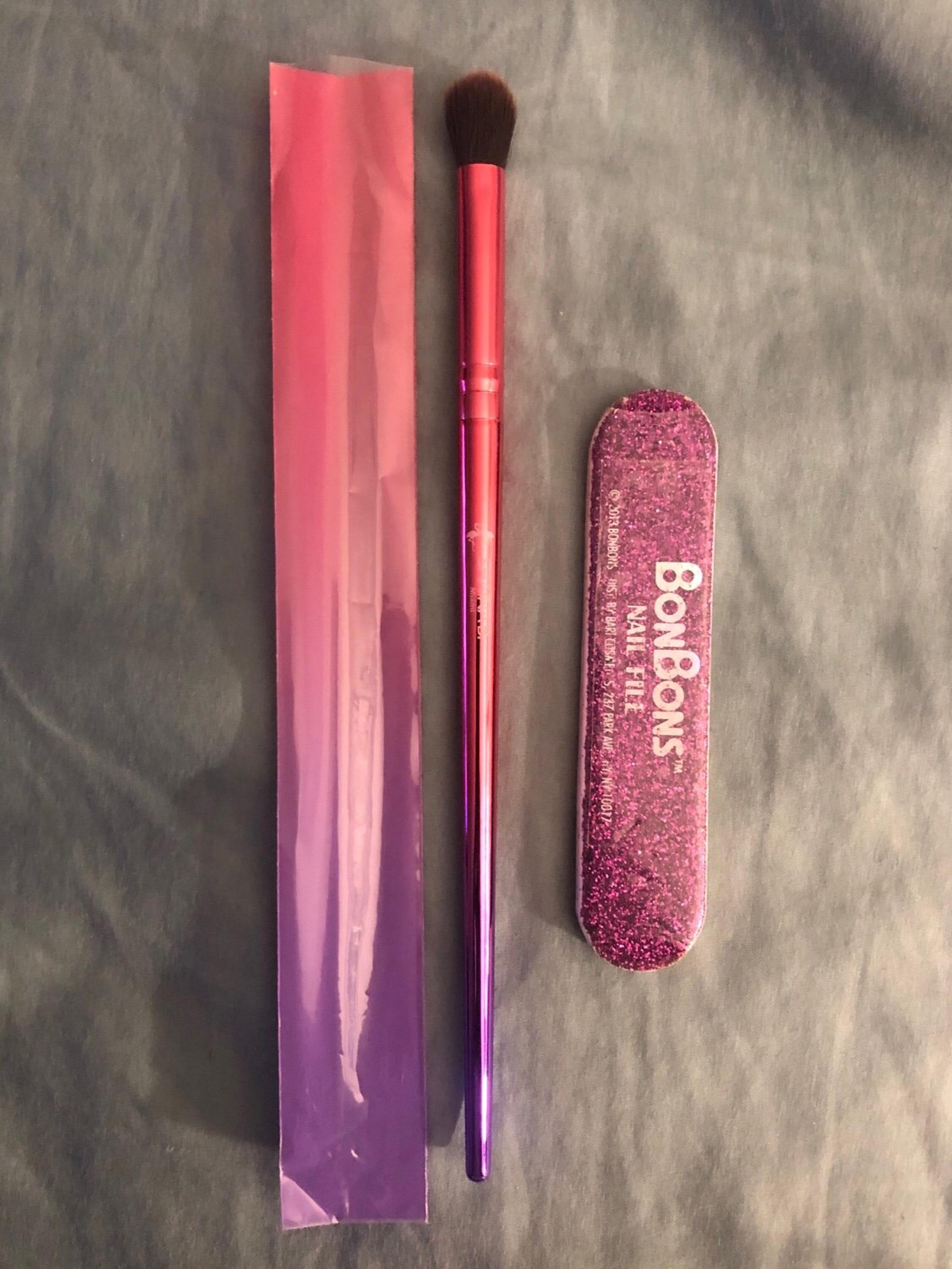 Shaina B Cosmetic (Makeup) Brush : Dome Blending & BonBons Mini Nail File Duo