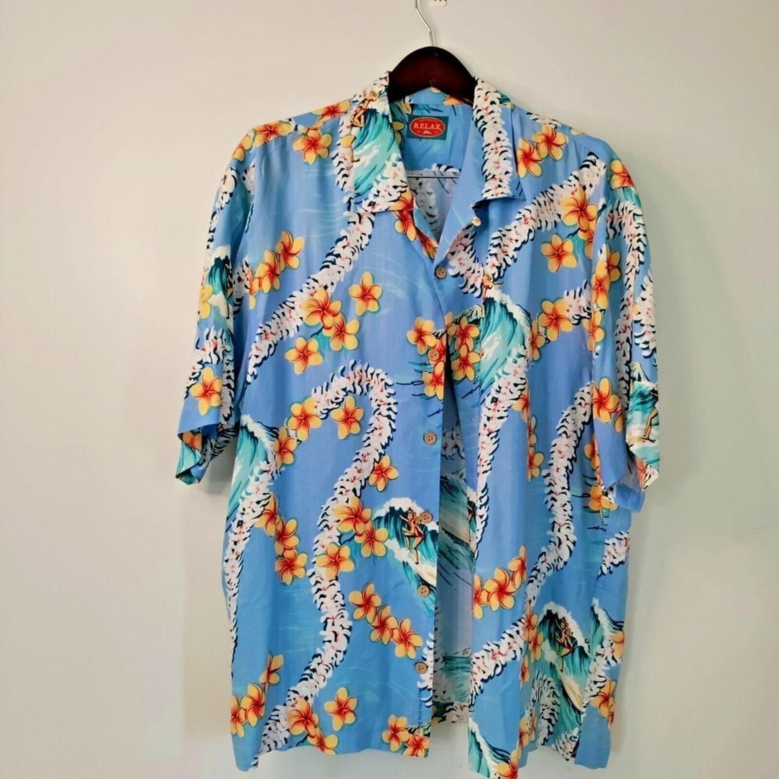 Tommy Bahama Relax Men XL Hawaiian Tropical Floral/Surfer Button Beach Y2K Shirt