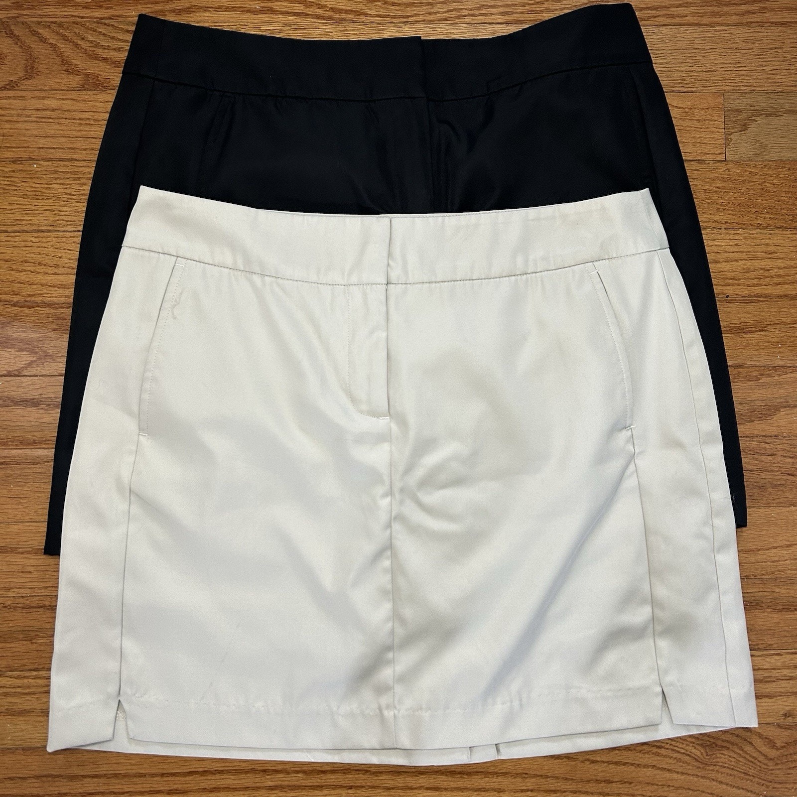 IZOD Golf Black And Khaki Casual Skort With Pockets in Women's Size 6 Lot Of 2