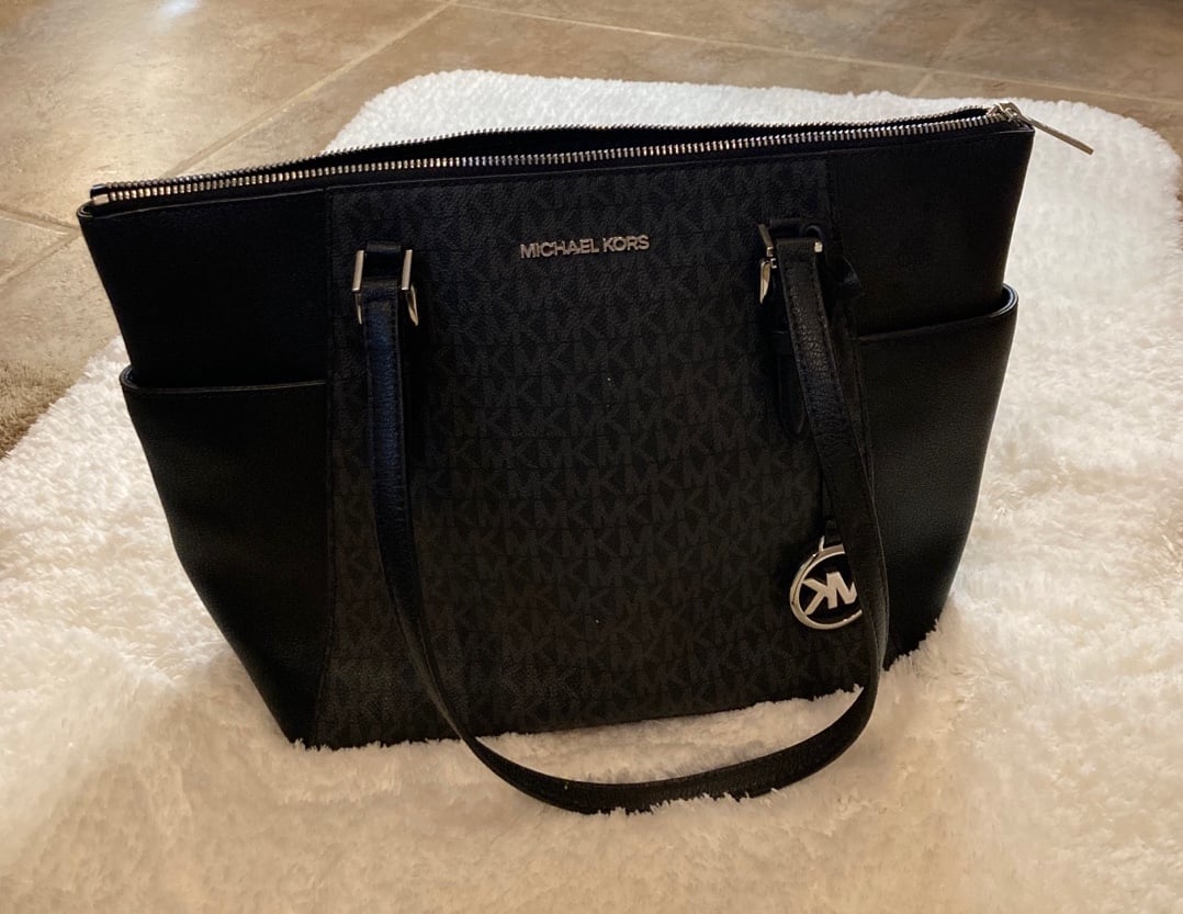 Michael Kors Small Jet Tote Black