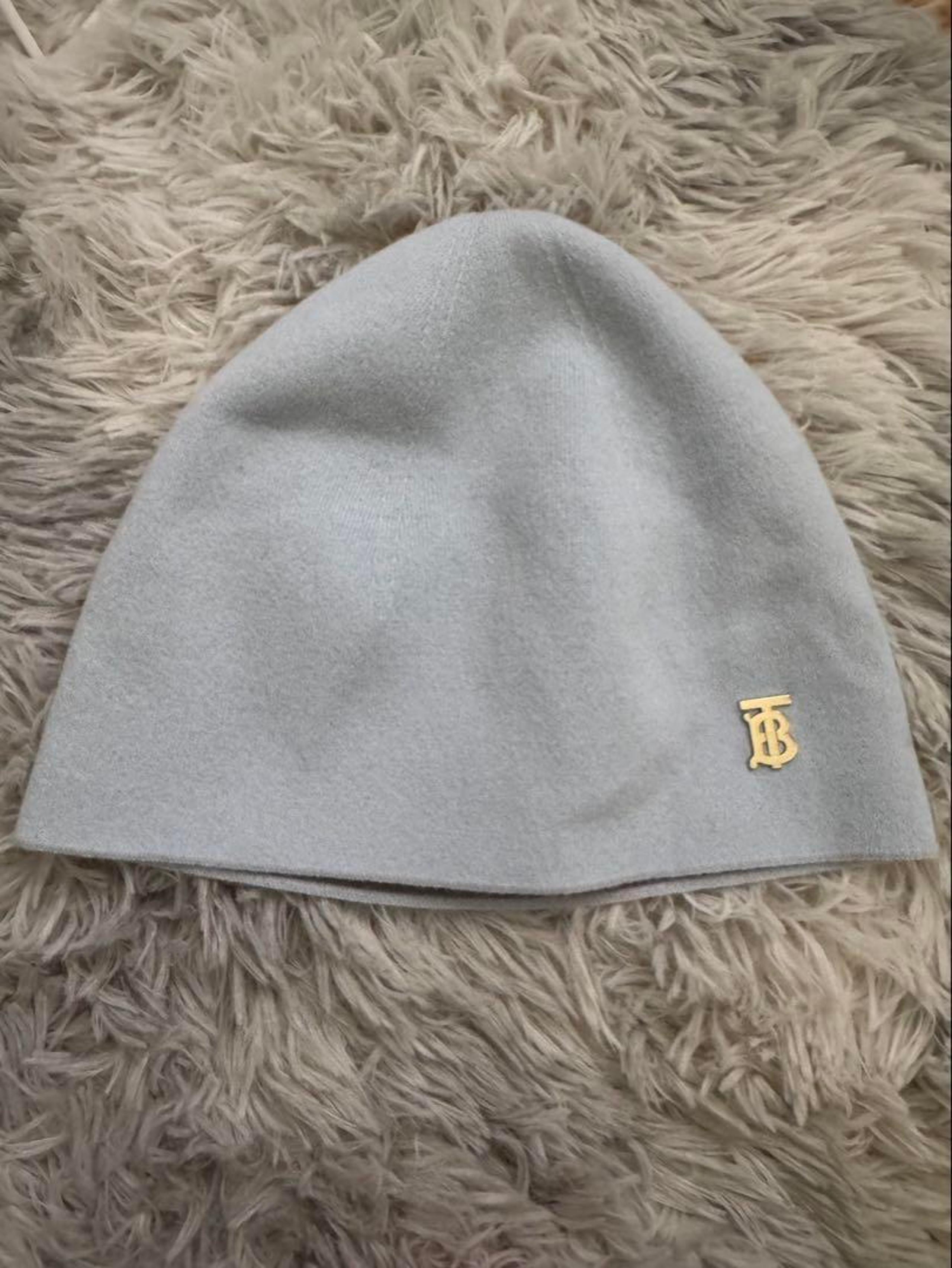 Burberry Logo Cashmere Blend Reversible Knit Hat