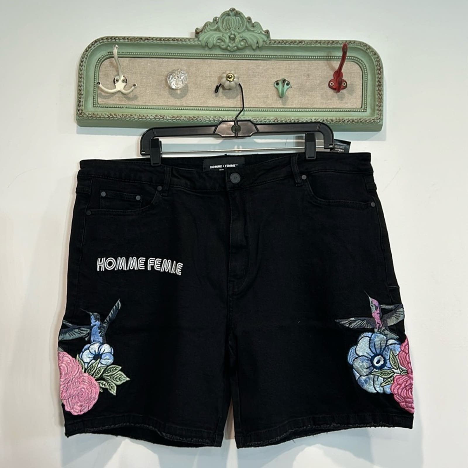 New Homme + Femme embroidered humming bird black denim shorts size 40 men’s nwt