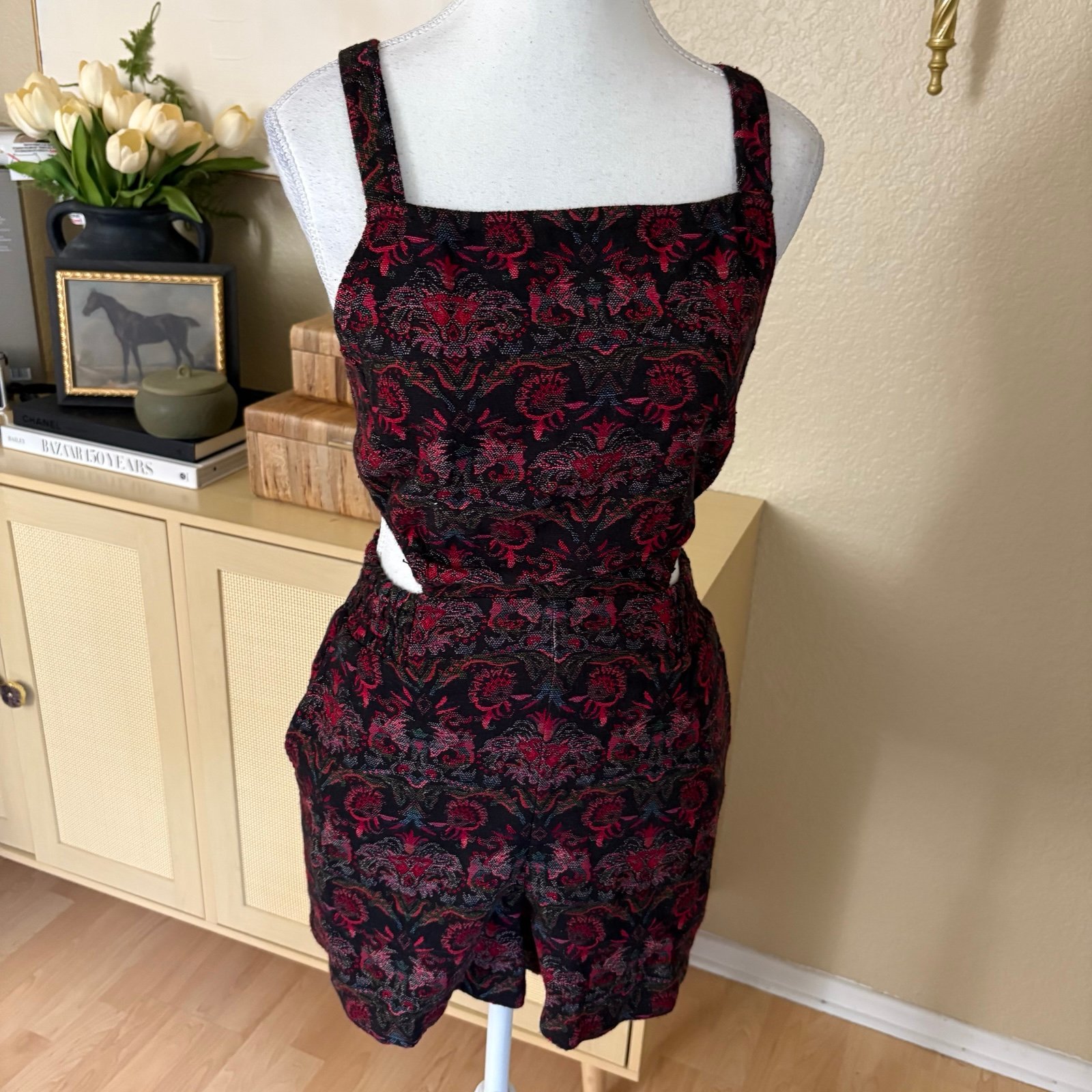 FREE PEOPLE Unique Open Back Romper Floral Victorian Print Size XS