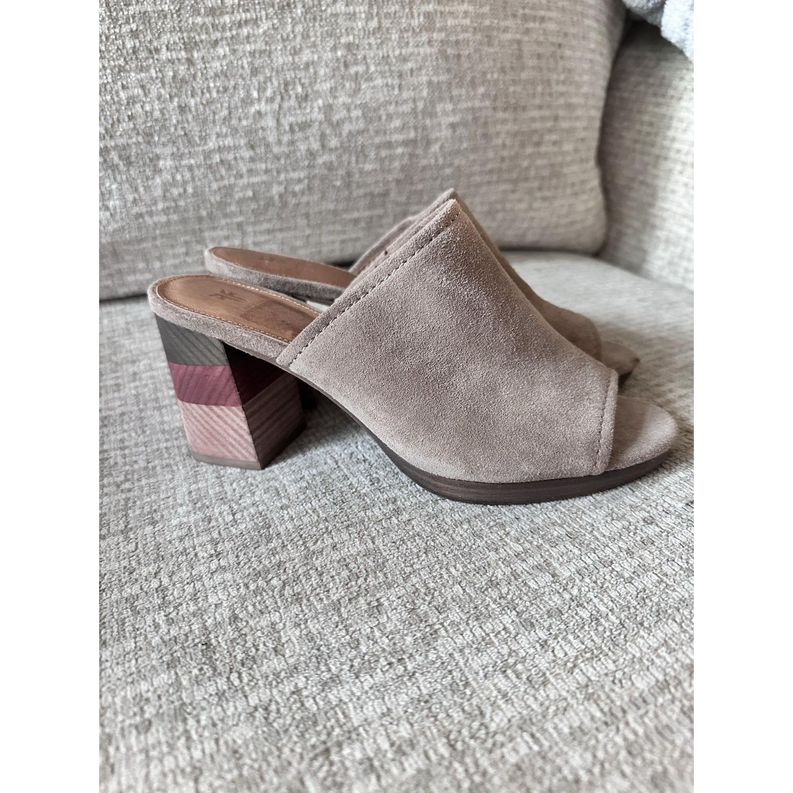 Frye Blake Chevron Wood Block Heel Women's 8M Open Toe Leather Mules Tan