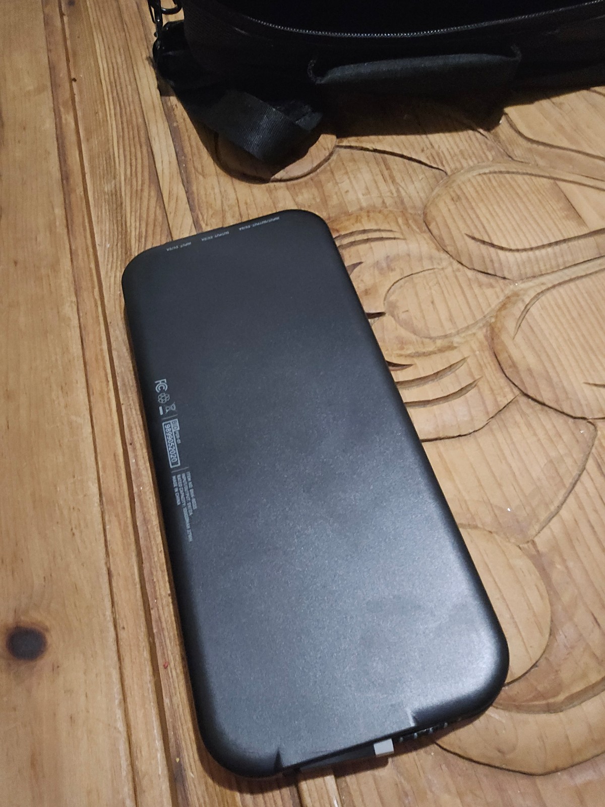 Bionik battery and carrying case for switch
