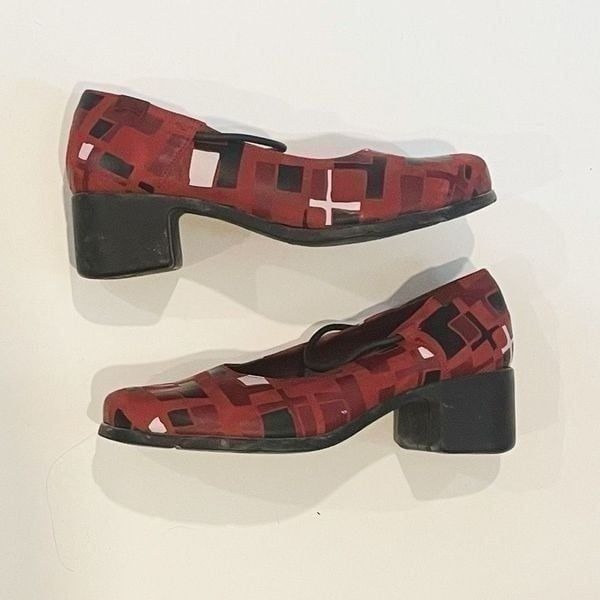 Camper women’s size 6.5 Shoes Heels Slip On Red Leather Lagenlook