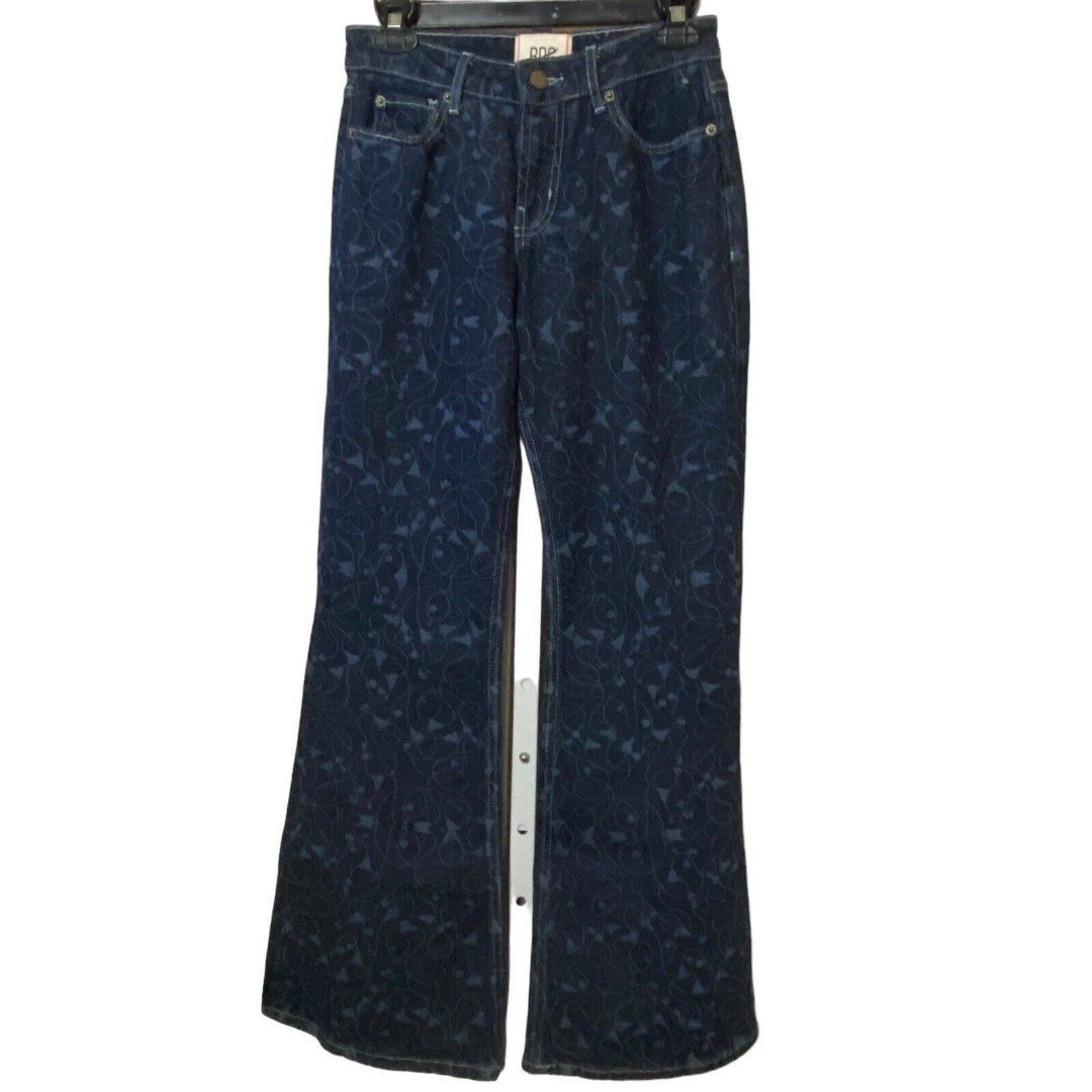 Urban Outfitters BDG Low Rise Flare Jeans Women's Size 26 Dark Wash Print