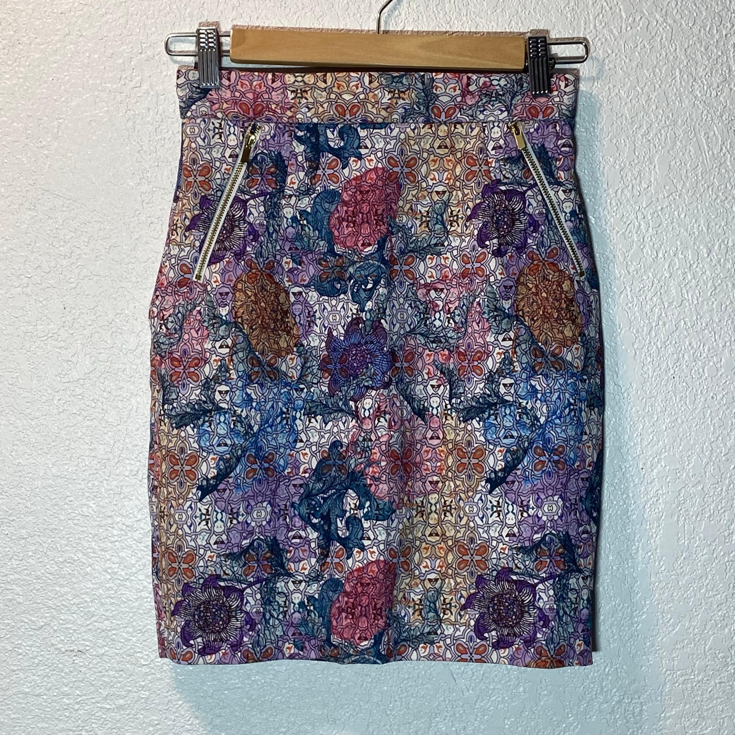 Beautiful floral colorful printed zip up skirt H&M
