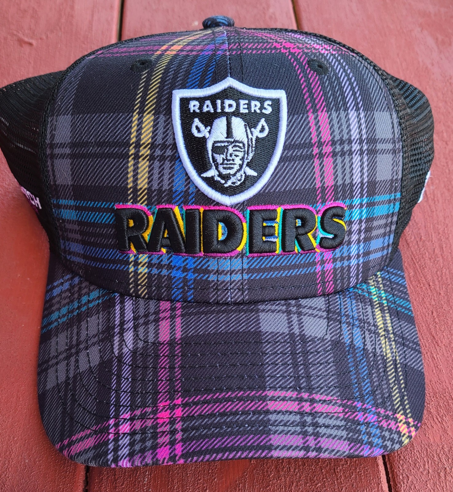 Raiders New Era crucial catch trucker hat
