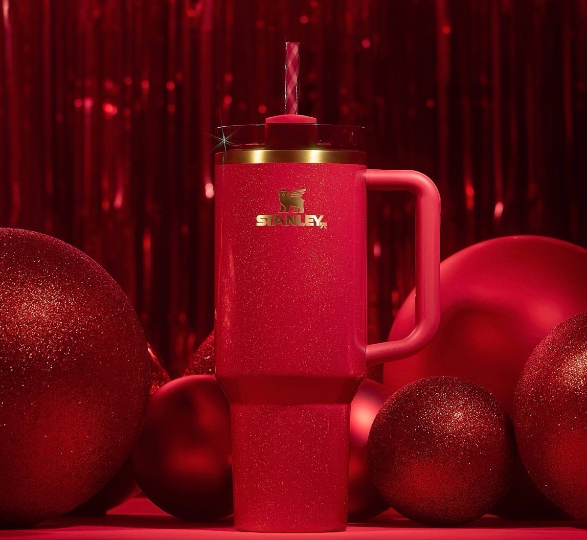 NEW Stanley Scarlet Tinsel 40oz Limited Edition Holiday Tumbler