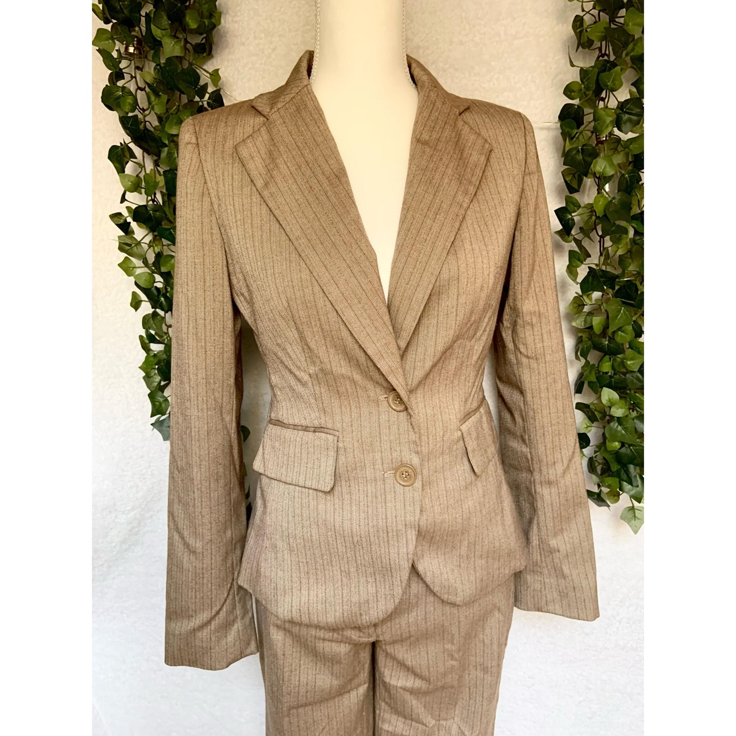 New York & Company Stretch Vintage Brown Suit Set Women's Size 2