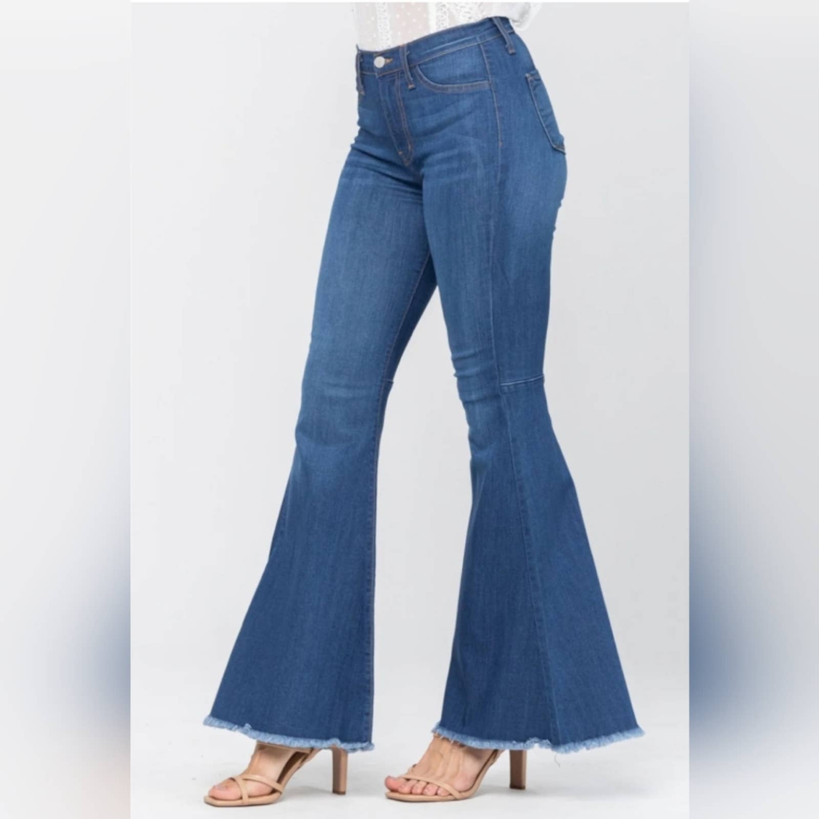 Judy Blue Super Flare Jeans Raw Hem Bell Bottoms Size 1 / 25 Women's