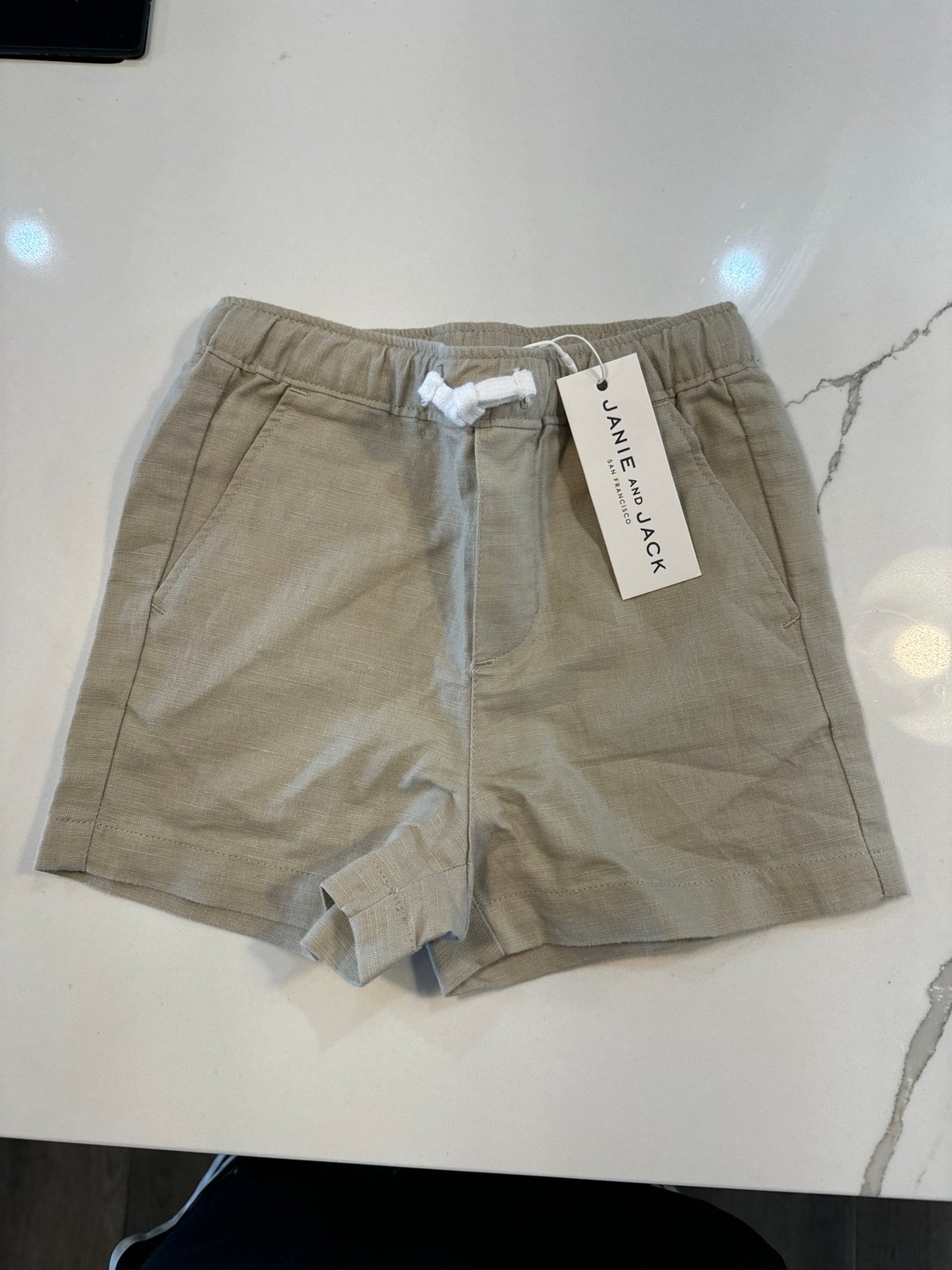 Janie and Jack linen draw string short