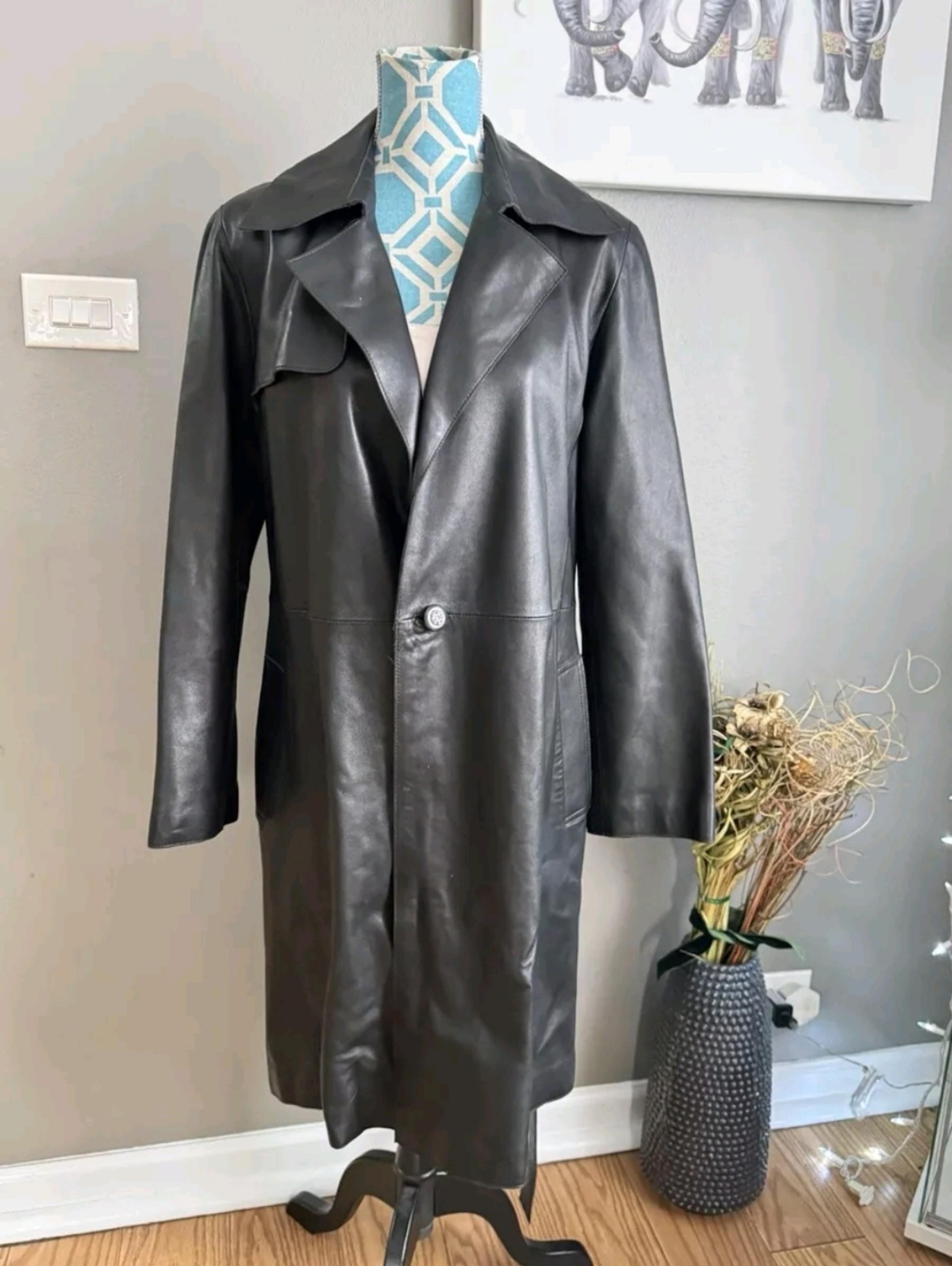 Ellen Tracy Black leather coat Size M