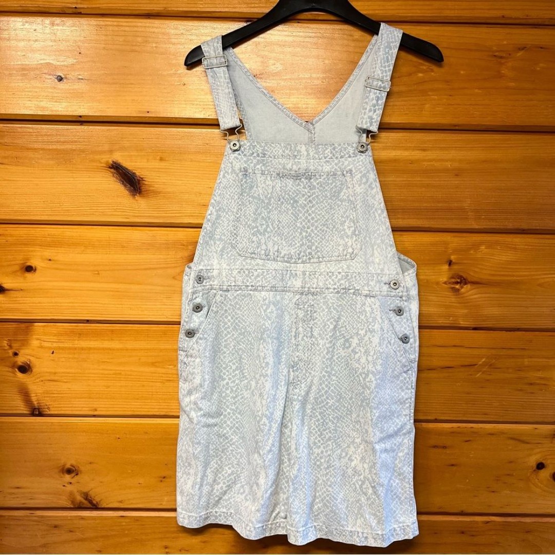 NWT Blue Jean Denim Bib Overall Women’s Animal Print Short L