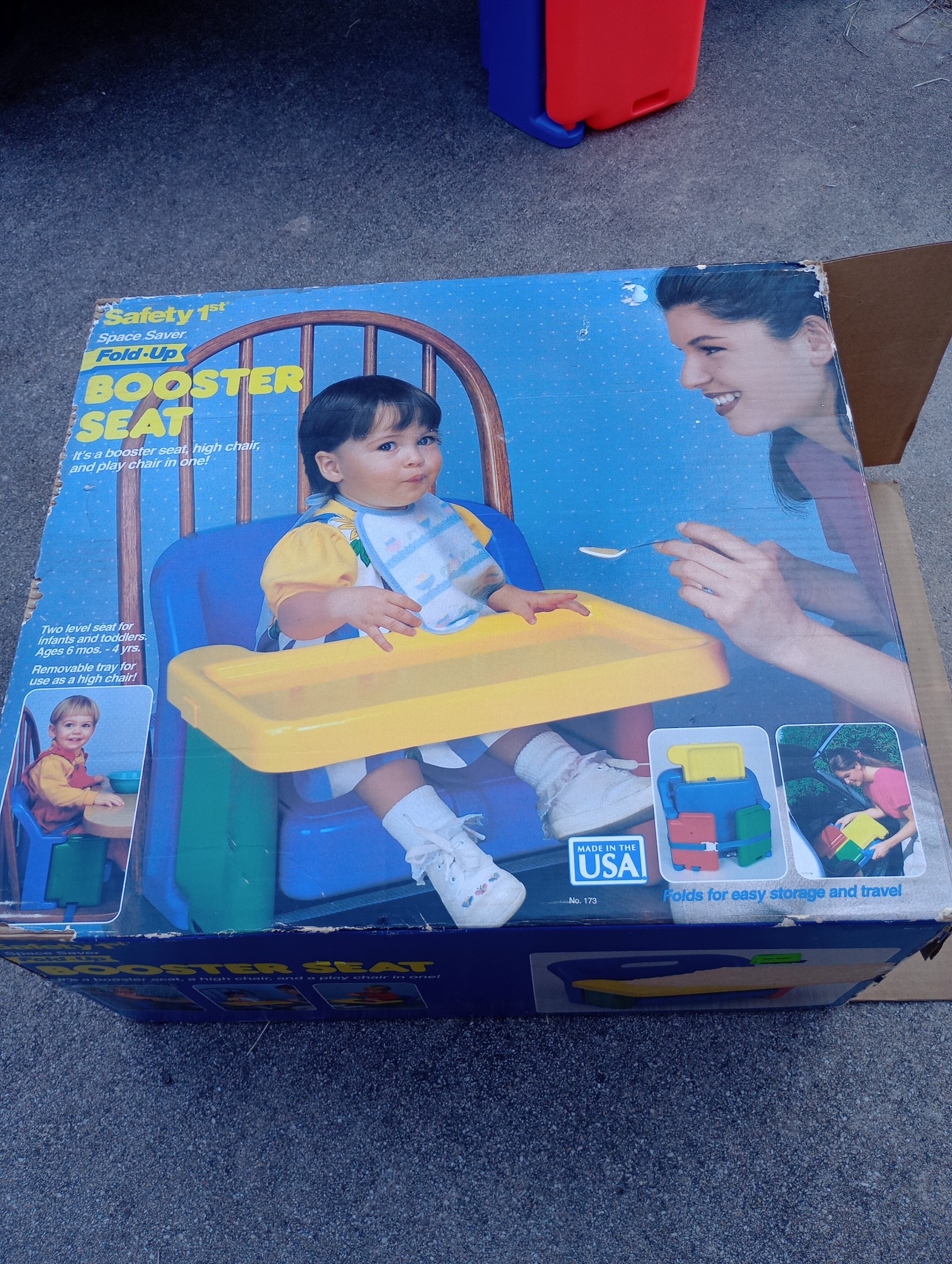 Safety first travel booster color block On the GO Seat Tray Vintage