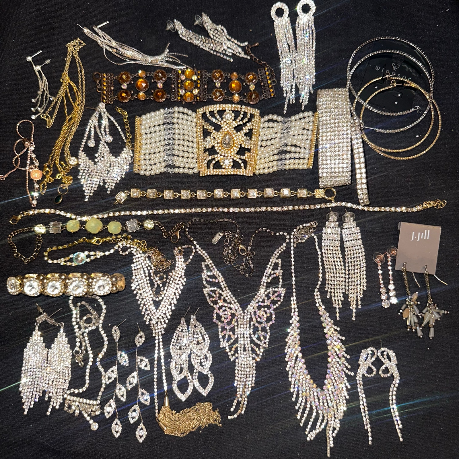 Bundle lot 30 pc. modern silver gold tone rhinestones sparkly jewelry some NWT