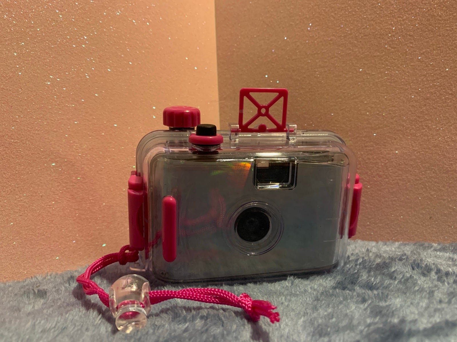 Sunnylife Sea Seeker Underwater Camera Plus Extra Film