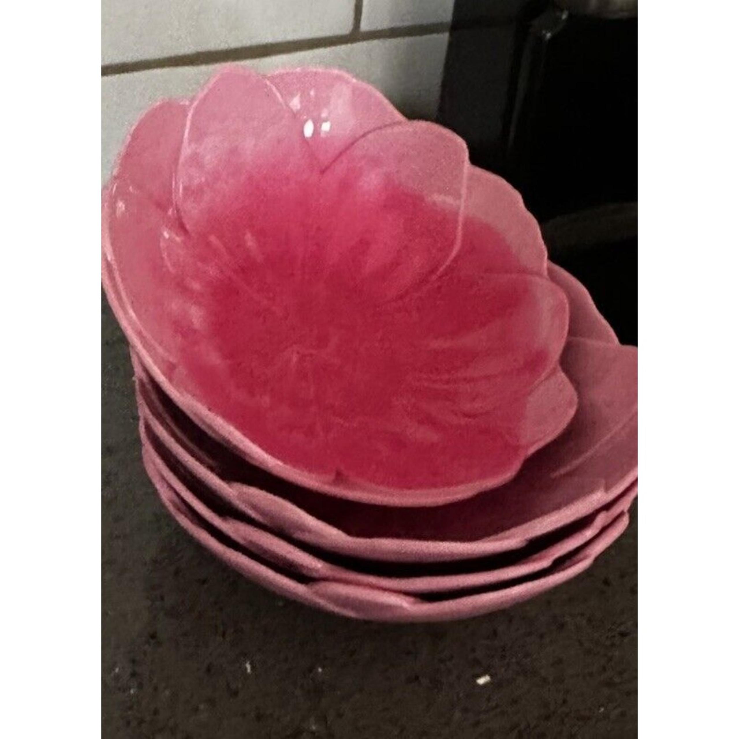4 Cynthia Rowley Melamine Bowls Petite Flower Petal Bowls Bright Pink